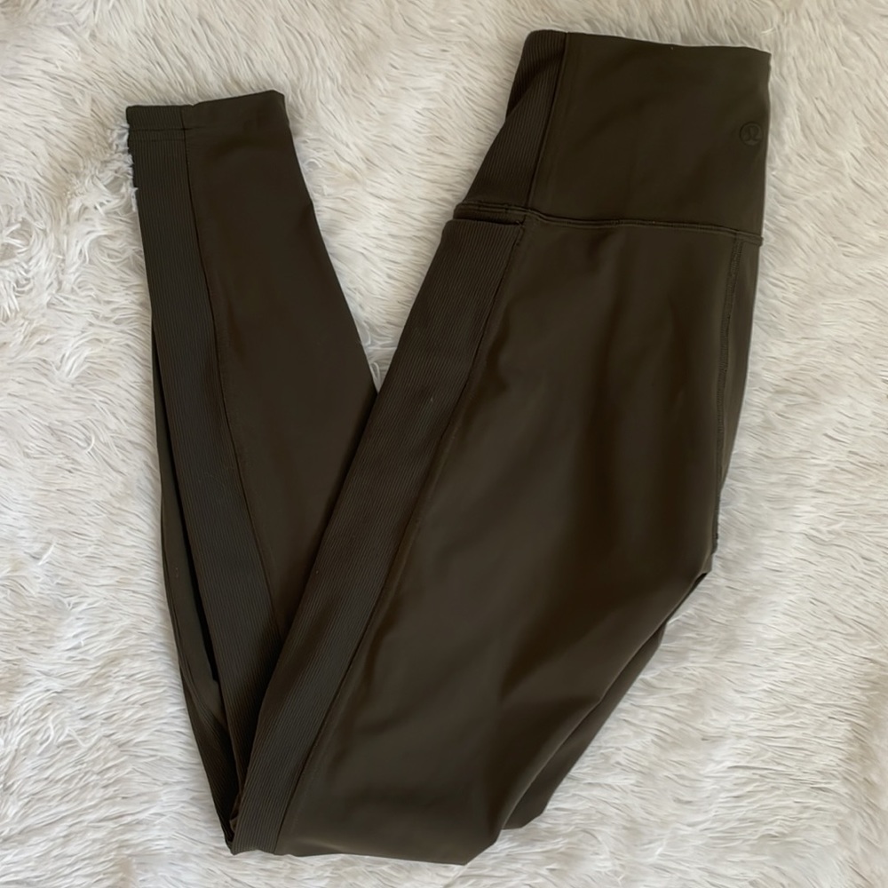 Lululemon Wunder Under High-Rise Tight *Rib 28" size 6